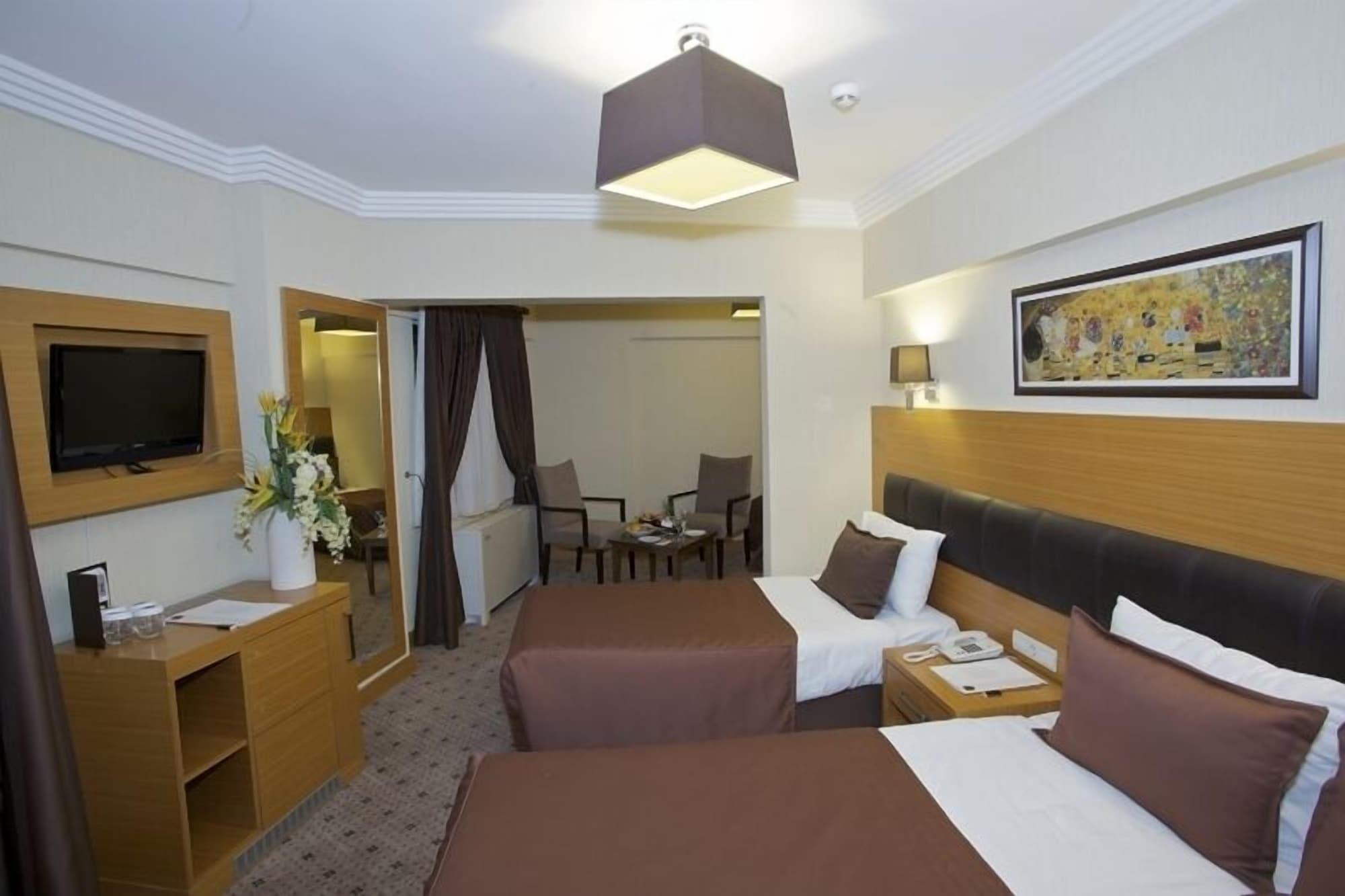 Mirilayon Hotel - Old Town Istanbul Phòng bức ảnh